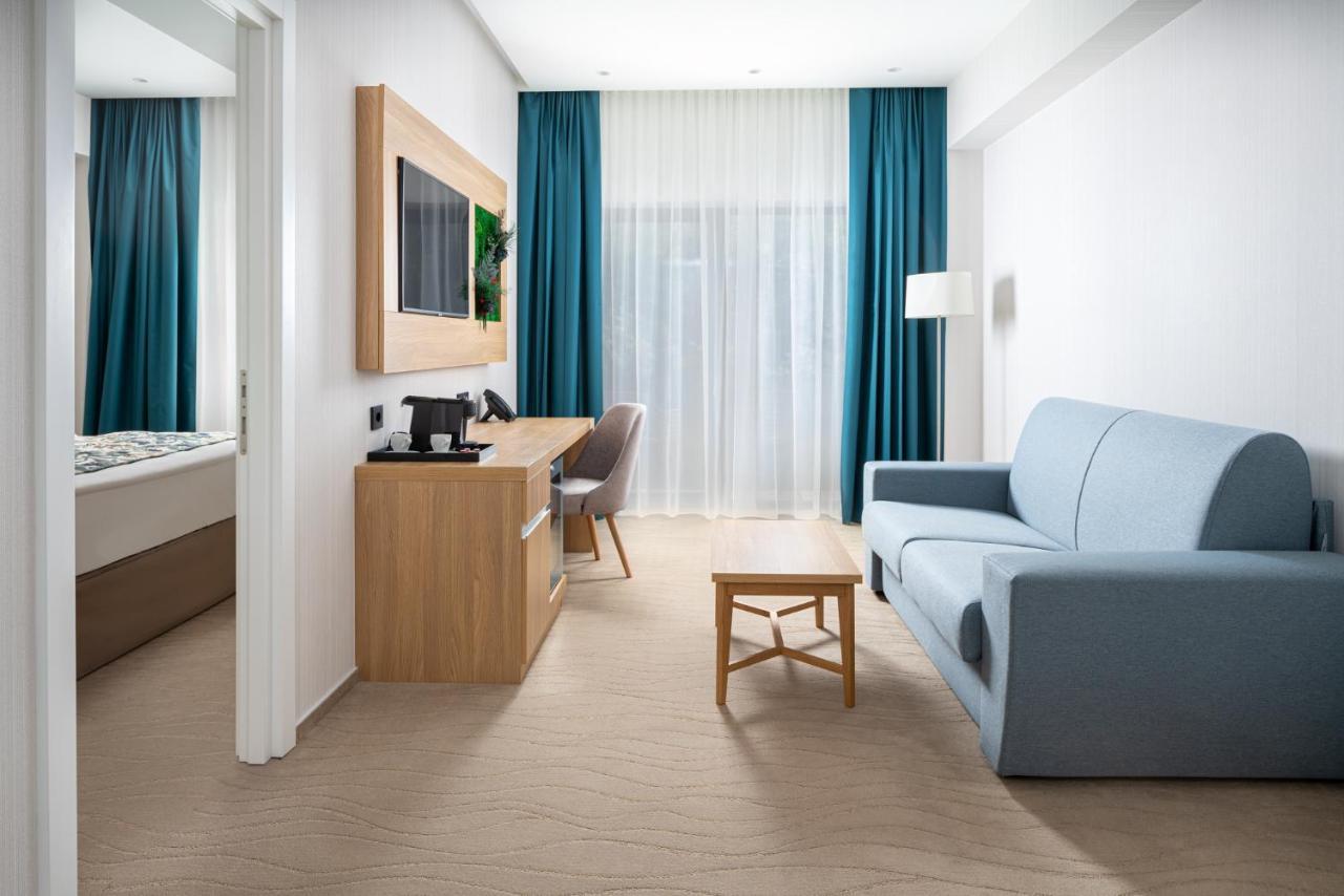 Alma Health & Spa Retreat Brăila エクステリア 写真
