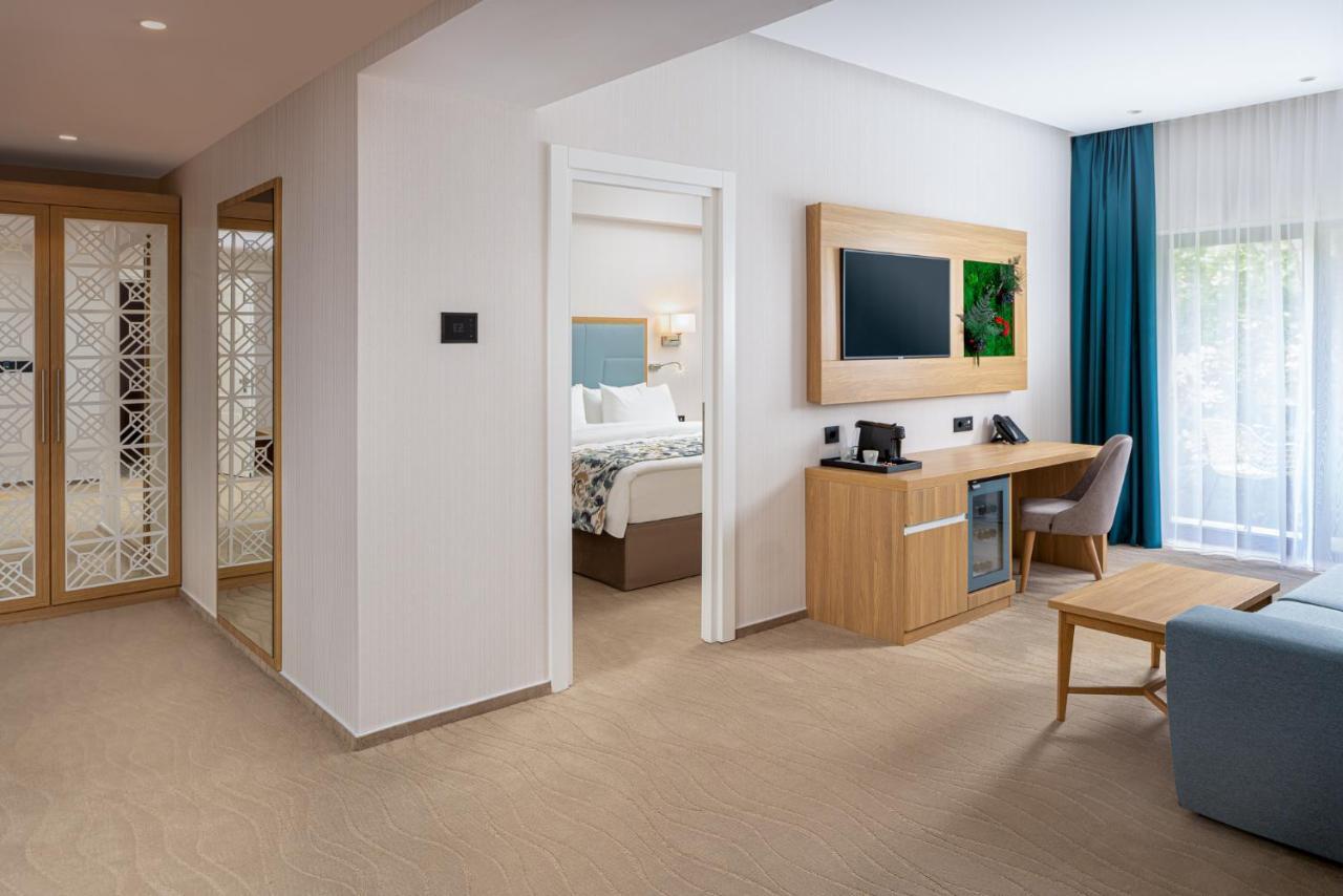 Alma Health & Spa Retreat Brăila エクステリア 写真