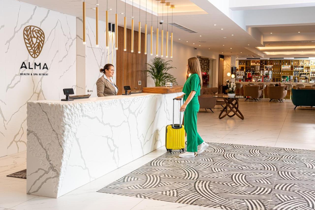 Alma Health & Spa Retreat Brăila エクステリア 写真