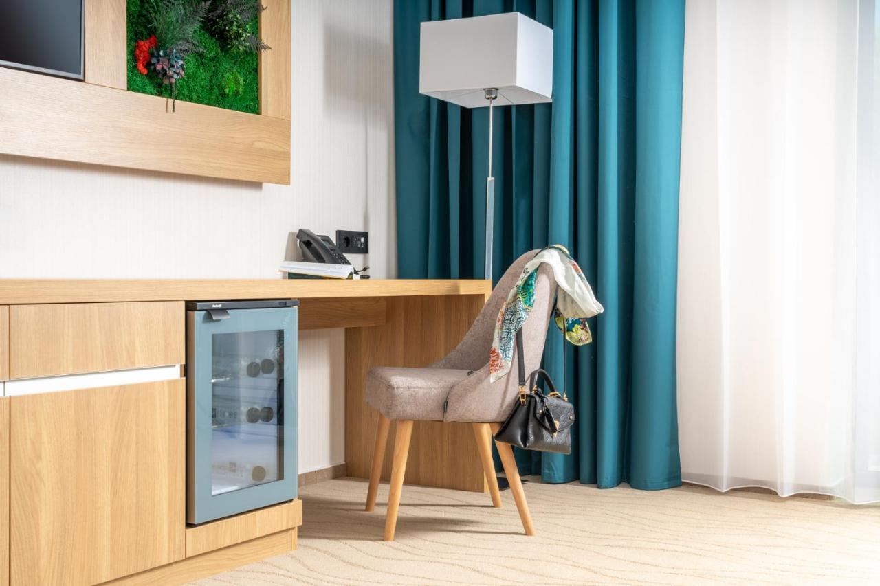 Alma Health & Spa Retreat Brăila エクステリア 写真