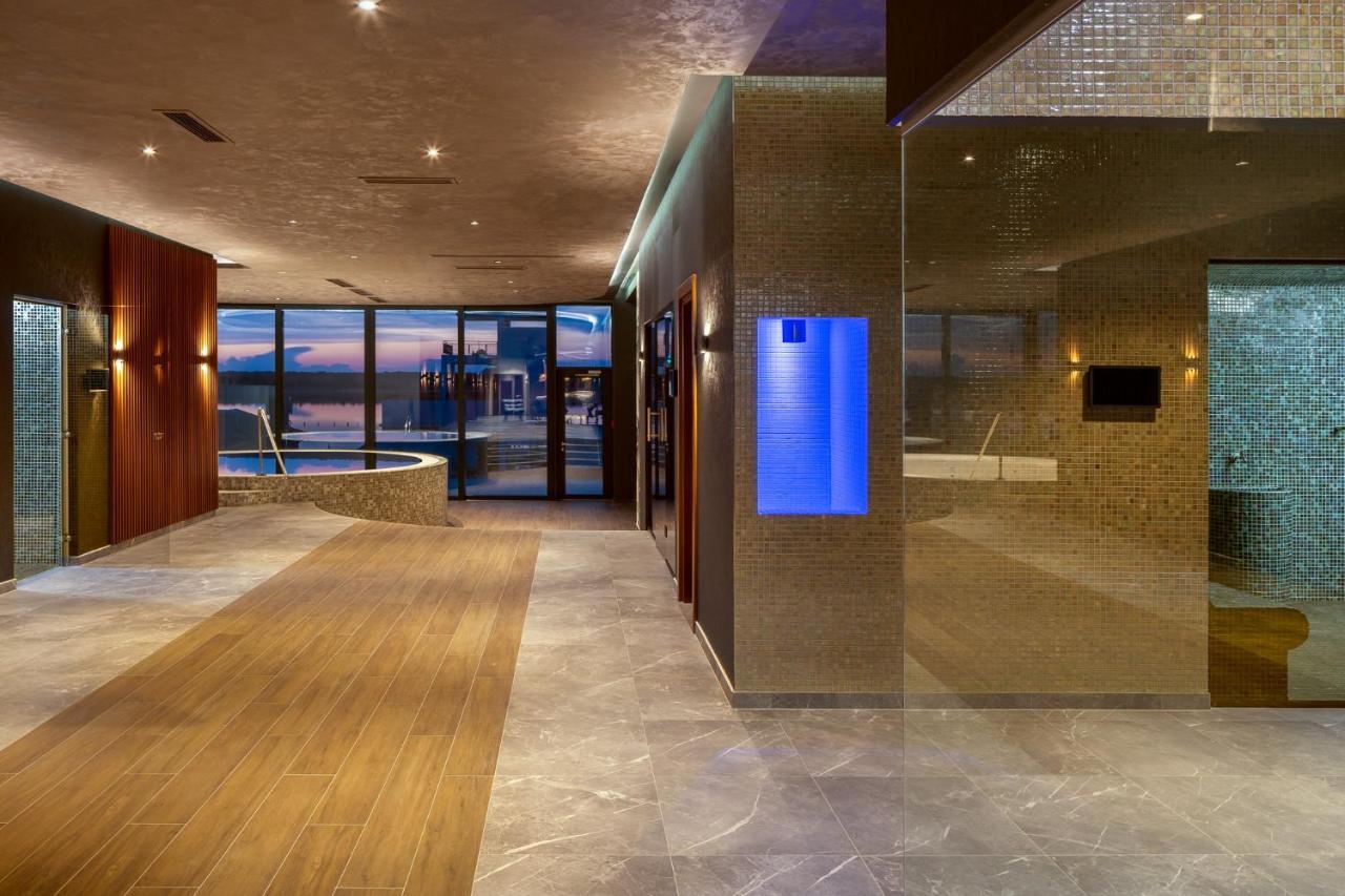 Alma Health & Spa Retreat Brăila エクステリア 写真
