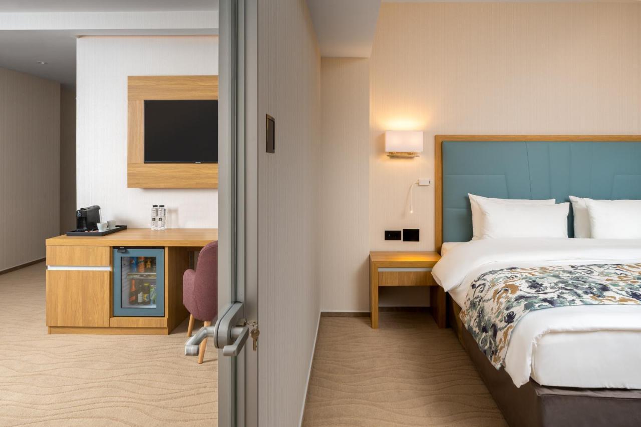 Alma Health & Spa Retreat Brăila エクステリア 写真