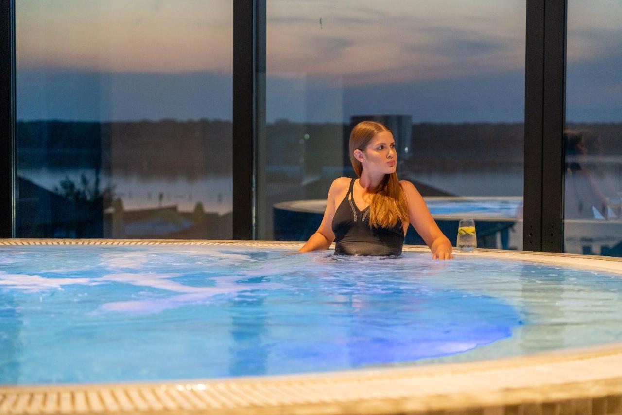 Alma Health & Spa Retreat Brăila エクステリア 写真